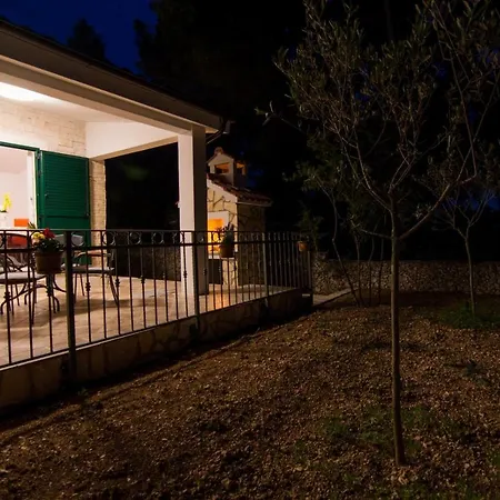 Apartamento Carpe Diem Ii Okrug Gornji
